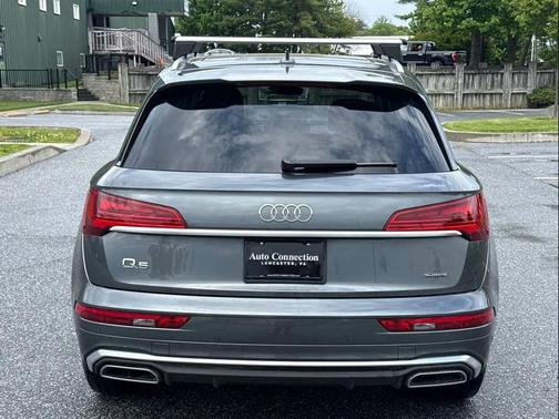 Daytona Gray Pearl Effect 2024 Audi Q5 45 S line Premium