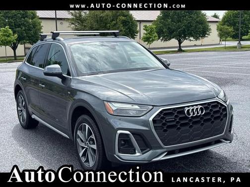 Daytona Gray Pearl Effect 2024 Audi Q5 45 S line Premium
