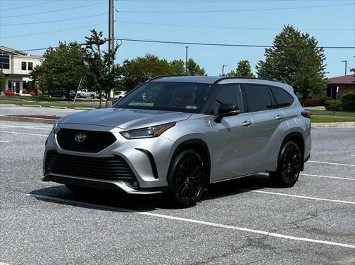 2023 Toyota Highlander XSE