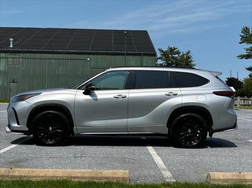 2023 Toyota Highlander XSE