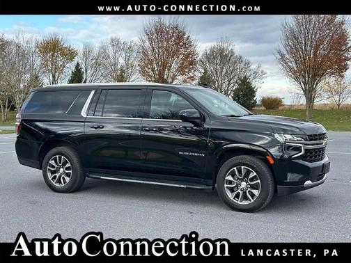 2023 Chevrolet Suburban LS