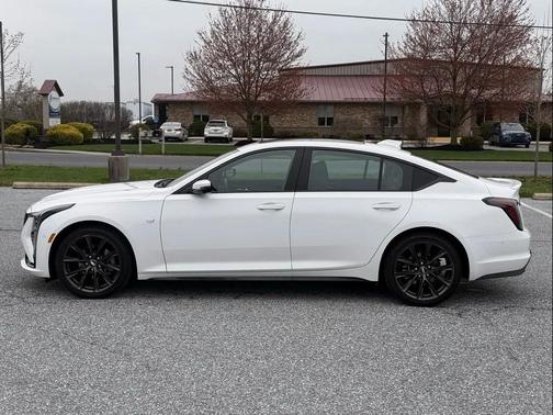 2025 Cadillac CT5 Sport