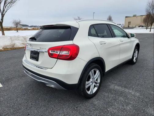 2016 Mercedes-Benz GLA-Class 4MATIC