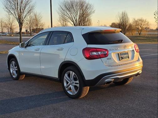 2016 Mercedes-Benz GLA-Class 4MATIC