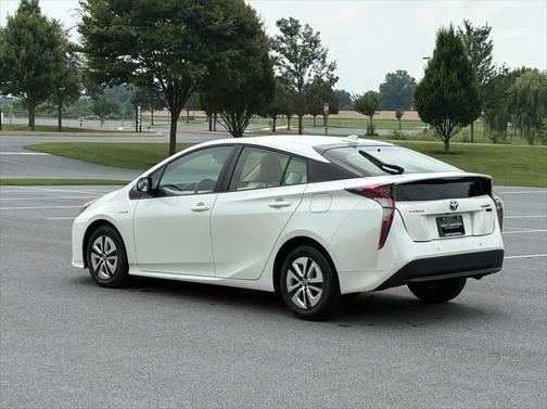 2017 Toyota Prius Four
