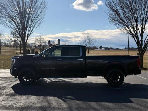 2025 GMC Sierra 2500 Denali