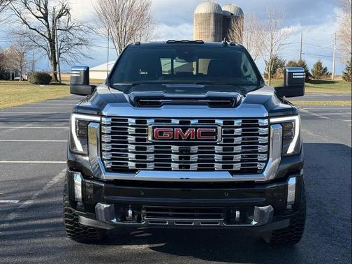 2025 GMC Sierra 2500 Denali