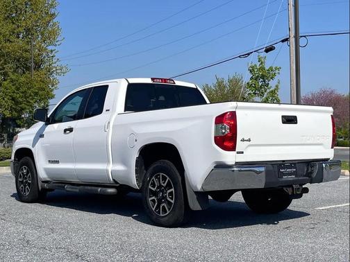 Super White 2014 Toyota Tundra SR5