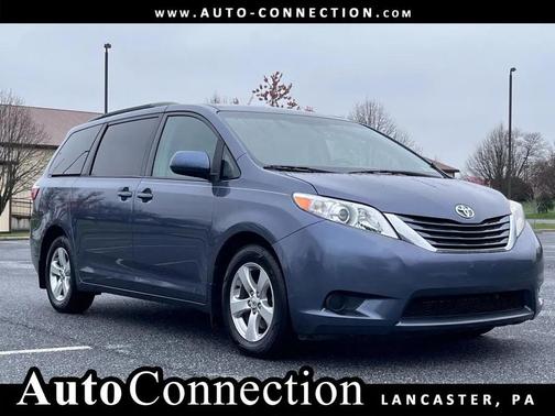 2016 Toyota Sienna LE