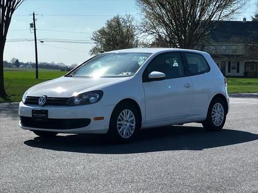 2011 Volkswagen Golf 2.5L 2-Door