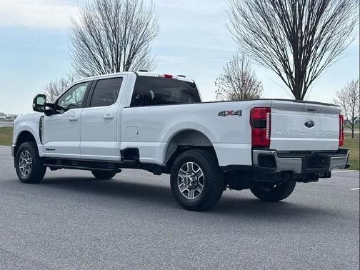White 2025 Ford F-350 Lariat