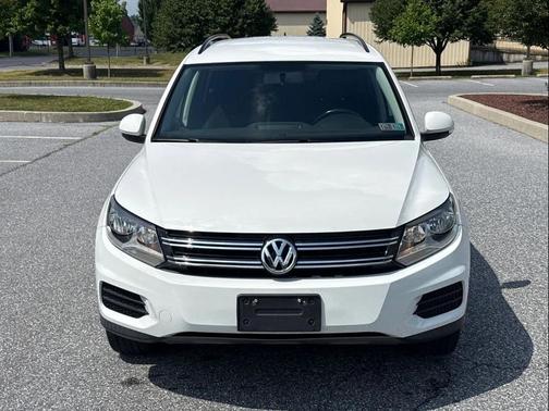 Pure White 2017 Volkswagen Tiguan 2.0T S