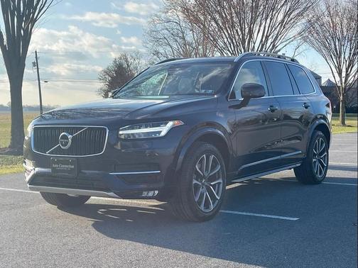 2019 Volvo XC90 T6 Momentum