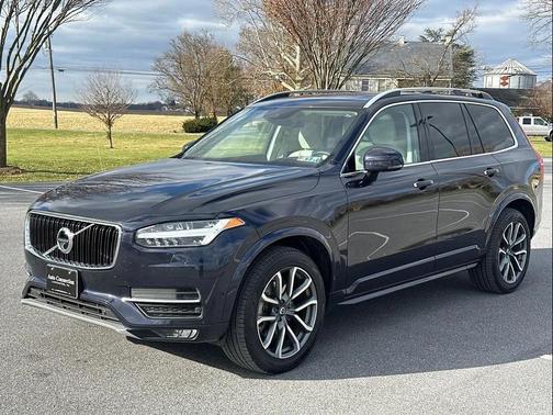 2019 Volvo XC90 T6 Momentum