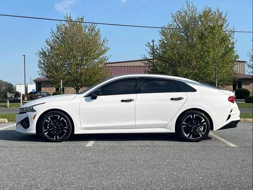 Glacial White Pearl 2023 Kia K5 GT-Line
