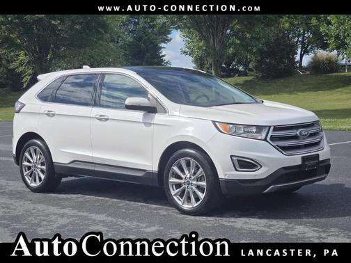 White Platinum Metallic Tri-Coat 2017 Ford Edge Titanium