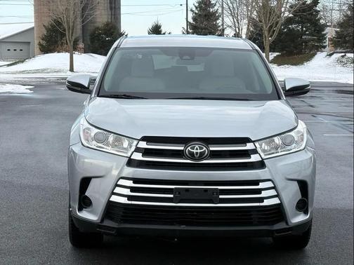2017 Toyota Highlander LE