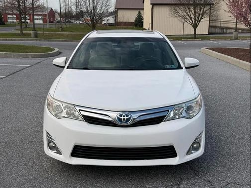 2012 Toyota Camry Hybrid XLE