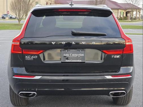 Onyx Black Metallic 2020 Volvo XC60 T5 Inscription