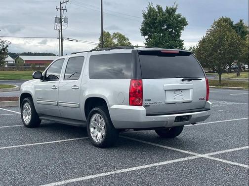 2011 GMC Yukon XL 1500 SLT