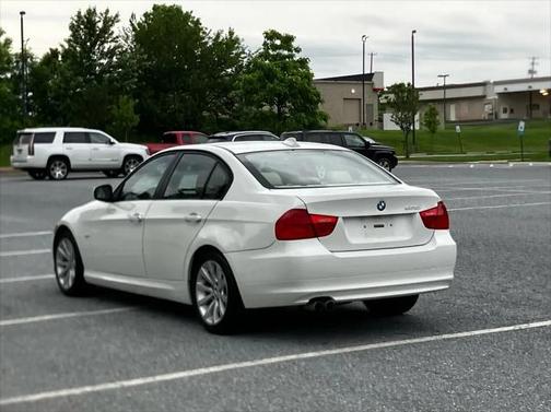 2011 BMW 328 328i