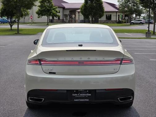 2014 Lincoln MKZ Base