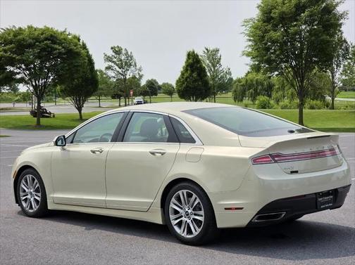 2014 Lincoln MKZ Base