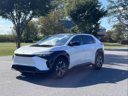 2024 Toyota bZ4X XLE