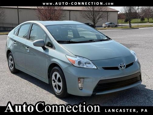2014 Toyota Prius Three