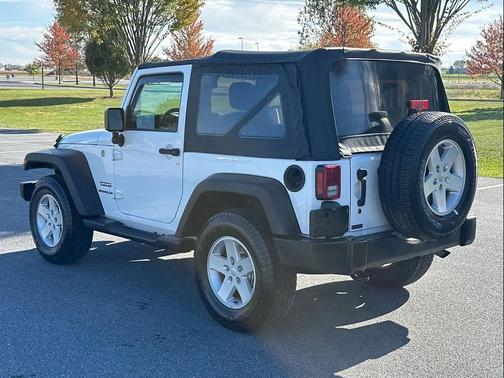 2017 Jeep Wrangler Sport