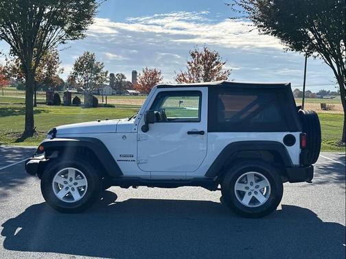 2017 Jeep Wrangler Sport