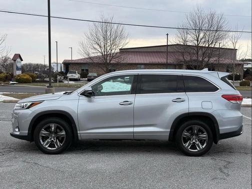 2018 Toyota Highlander Limited Platinum