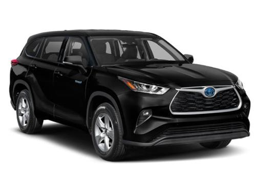 Celestial Silver Metallic 2022 Toyota Highlander Hybrid XLE