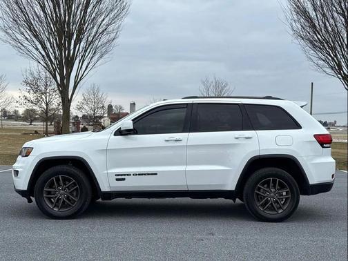 2016 Jeep Grand Cherokee 75th Anniversary
