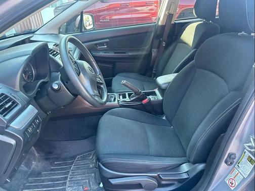 Ice Silver Metallic 2013 Subaru XV Crosstrek 2.0i Premium