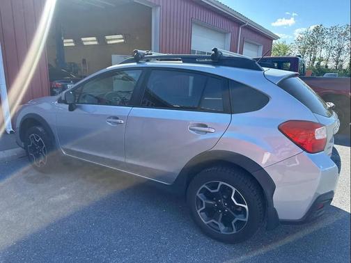 Ice Silver Metallic 2013 Subaru XV Crosstrek 2.0i Premium