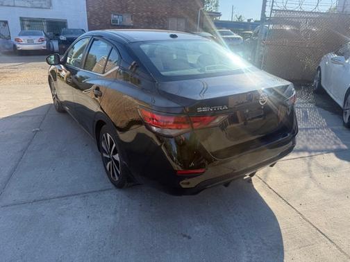 Black 2022 Nissan Sentra SV
