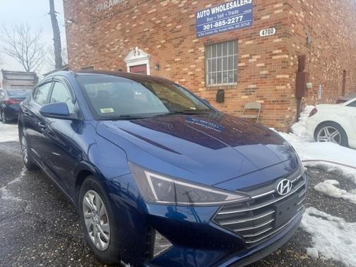 2020 Hyundai ELANTRA SE