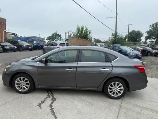 Gray 2019 Nissan Sentra SV