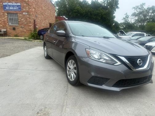 Gray 2019 Nissan Sentra SV