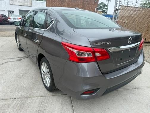Gray 2019 Nissan Sentra SV