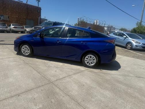 Blue 2018 Toyota Prius One