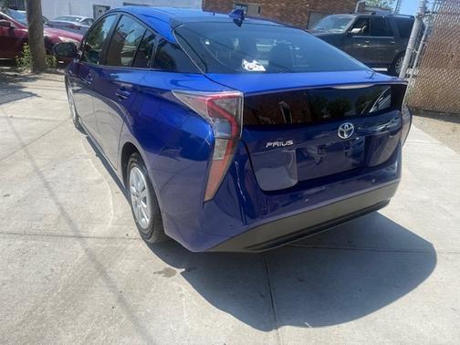 Blue 2018 Toyota Prius One