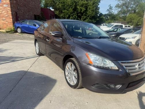 Gray 2013 Nissan Sentra SL