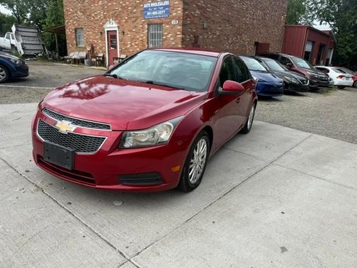 RED 2012 Chevrolet Cruze LT