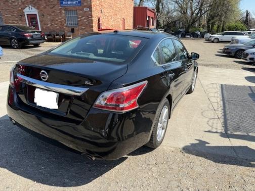 Black 2015 Nissan Altima 2.5 SL
