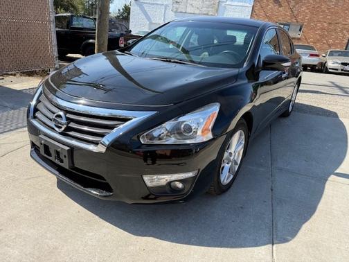 Black 2015 Nissan Altima 2.5 SL