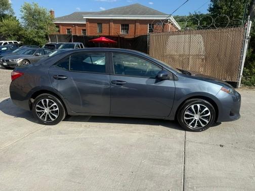 Gray 2019 Toyota Corolla LE