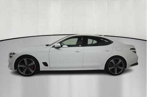 2024 Genesis G70 2.5T