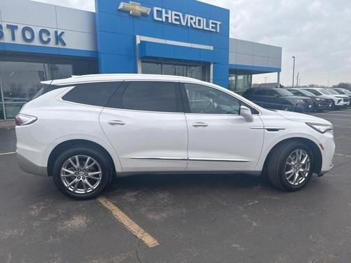 2023 Buick Enclave Premium